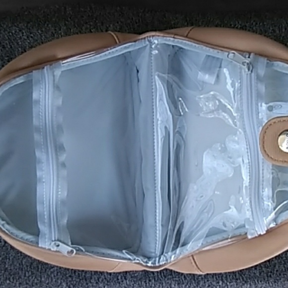 NWOT💋  Chloe Travel Cosmetic Case - Picture 5 of 8